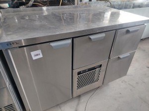 Стол холодильный ColdLine 1260 mm