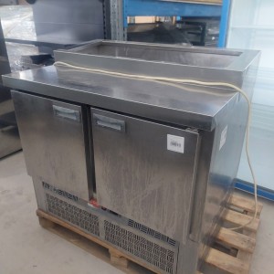Стол холодильный (пицце) HiCold PZE111 GN